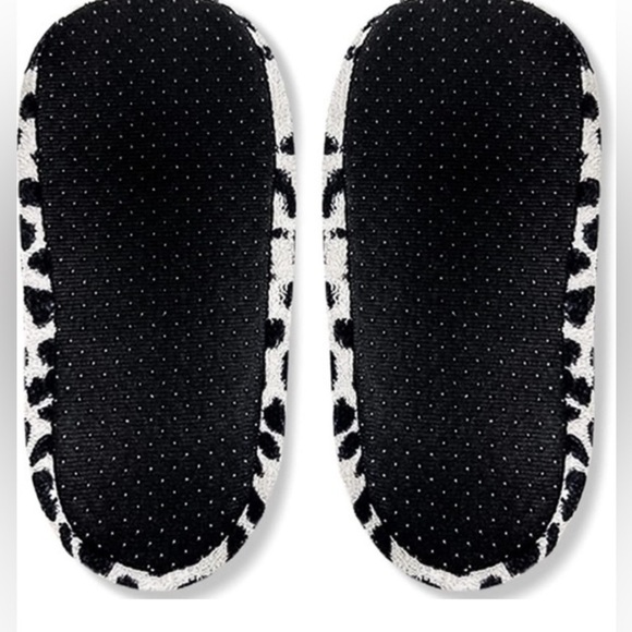 NWT * ISAAC MIZRAHI Soft Cozy  Sherpa Lined Fuzzy Animal
Print Slipper Socks - Picture 11 of 11